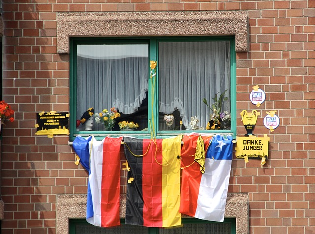 村际之间的 村际之间的